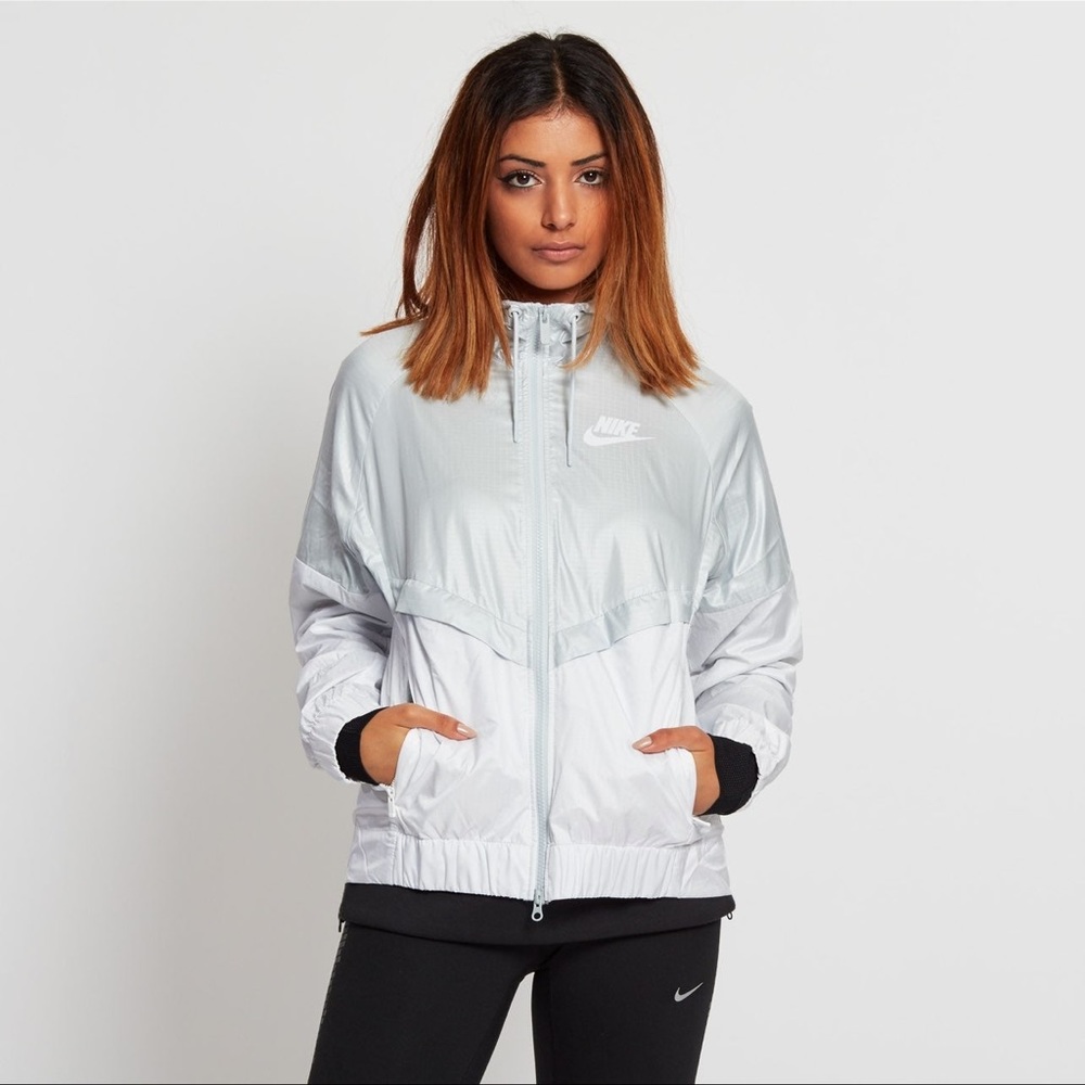 Women's Nike Windbreaker Jacket (White/Gray)